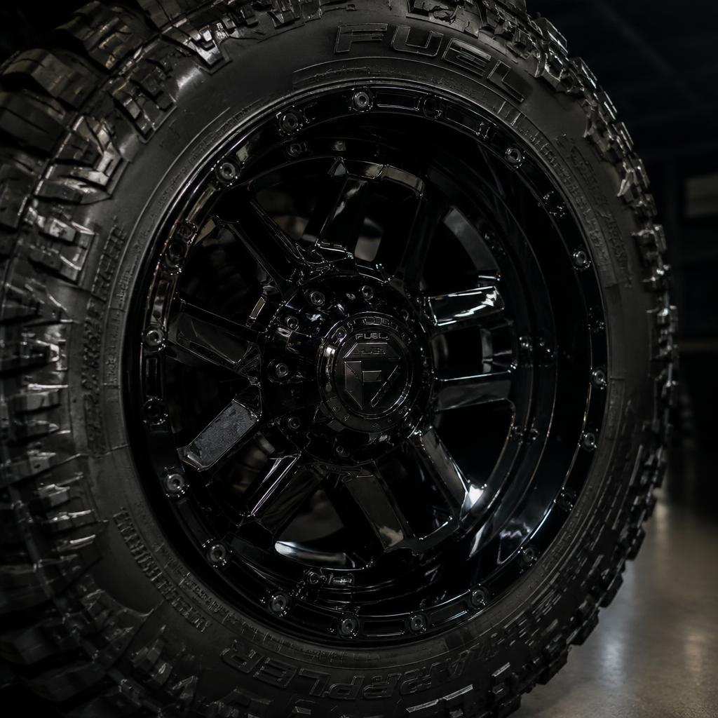 Rims & black-out details
